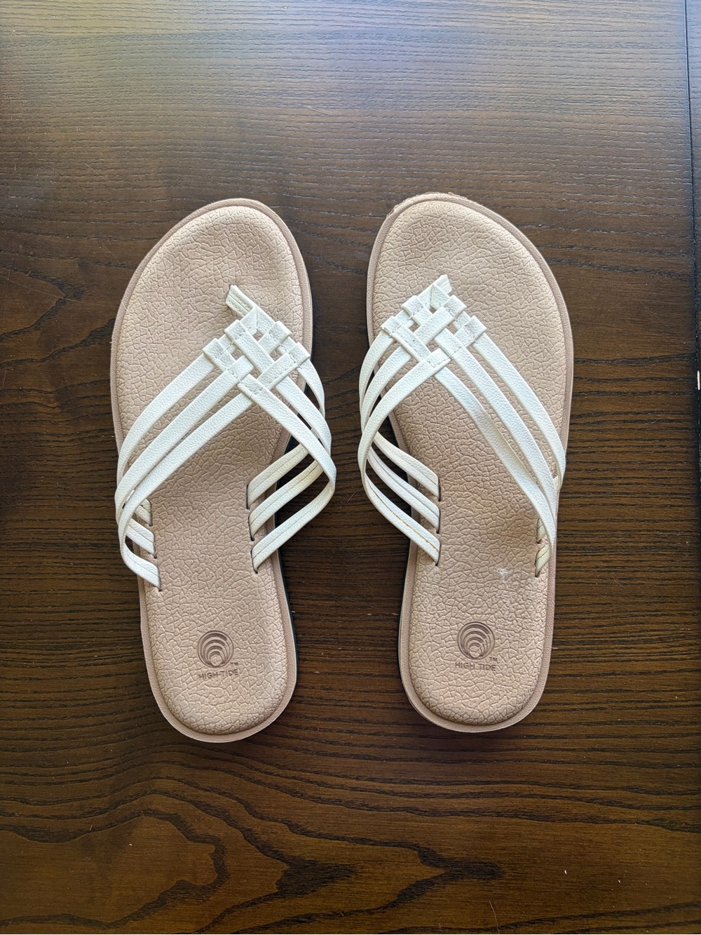 HIGH TIDE LADIES "SUPER SOFT CRISS CROSS" FLIP FLOPS
